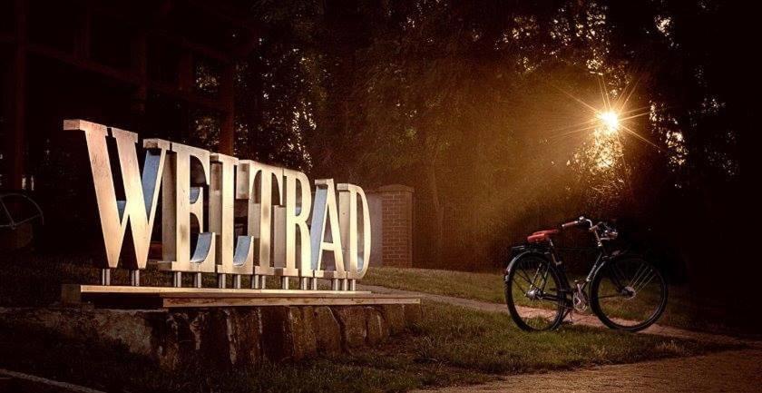 Отель Weltrad Am Fluss Restaurant & Quartier Шёнебек Экстерьер фото