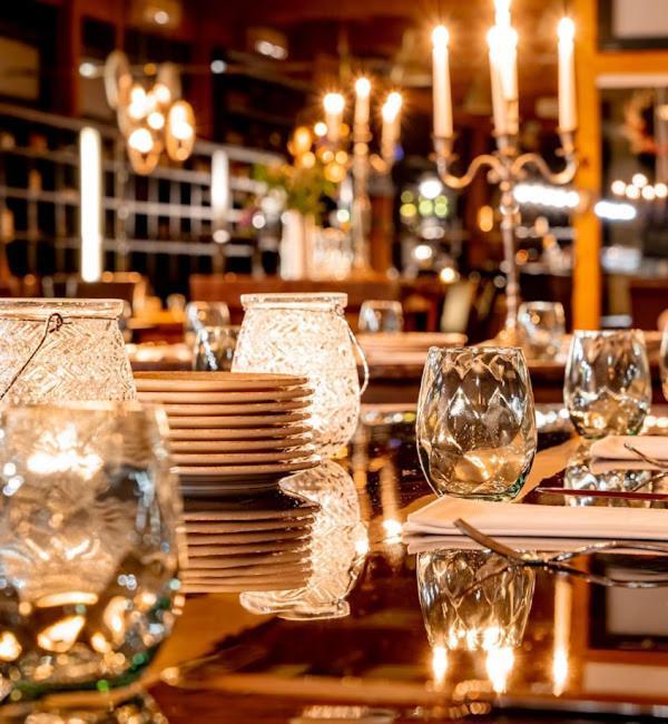 Отель Weltrad Am Fluss Restaurant & Quartier Шёнебек Экстерьер фото